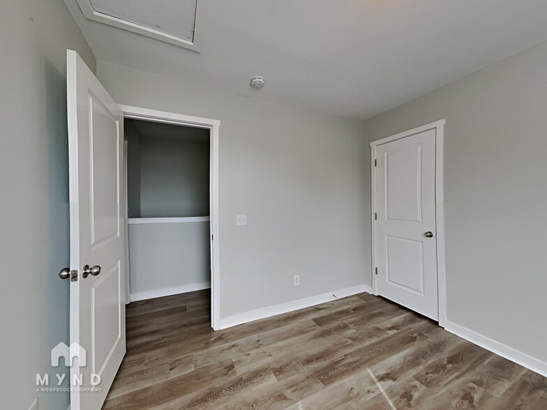 Building Photo - 105 Coddington Ln