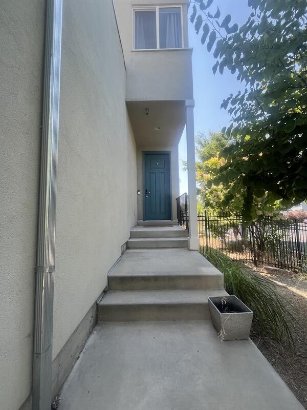 Building Photo - 3546 Terra Sol Dr