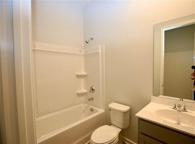 Building Photo - 2225 Whistler Wy NE