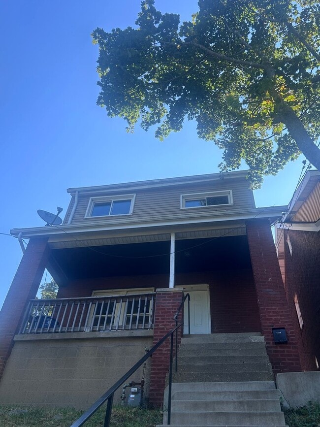 Primary Photo - 3 Bedroom 1 Bathroom Home (Perry South)