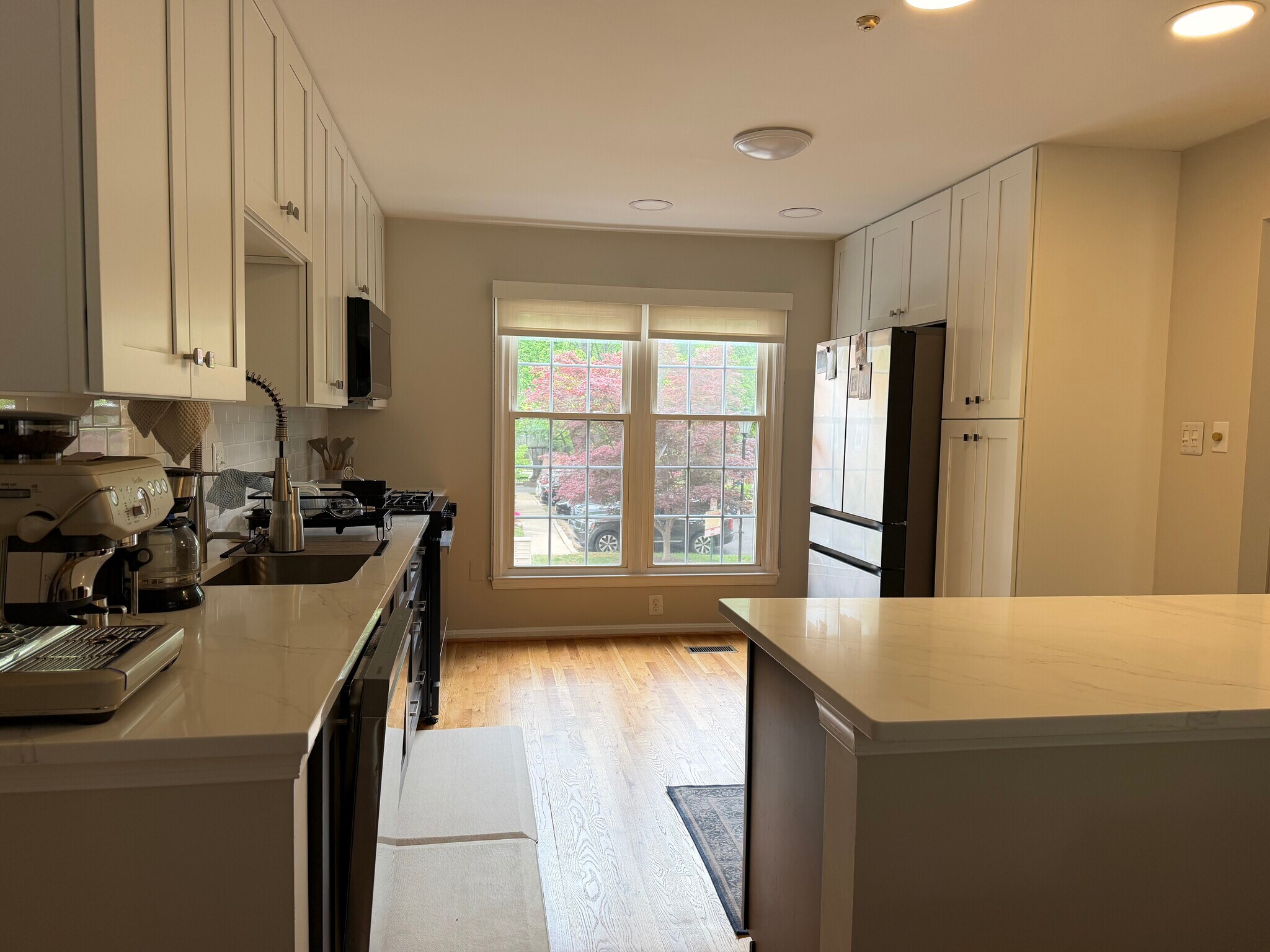 Building Photo - 10115 Galsworthy Pl