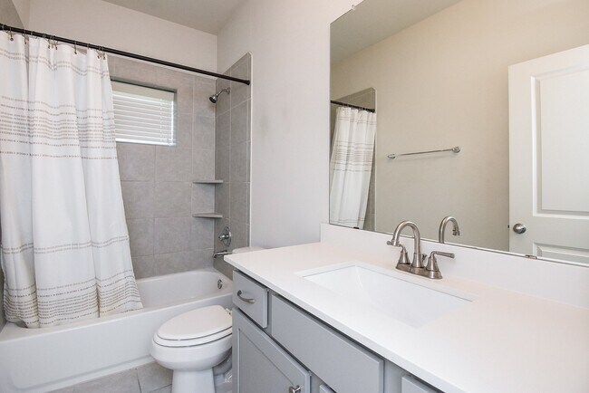 Building Photo - 6031 Cypress St