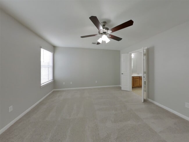 Primary Photo - 15608 Martineau St
