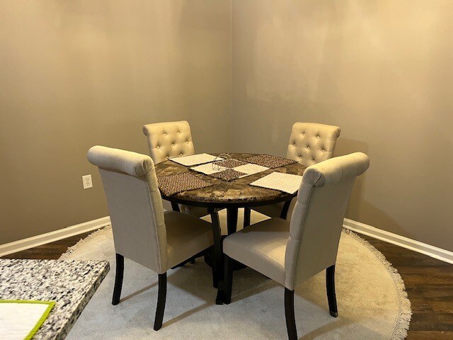 Building Photo - 1300 Park W Blvd