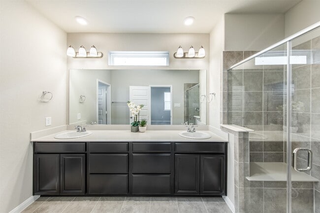 Building Photo - 1524 Beach Oak Dr