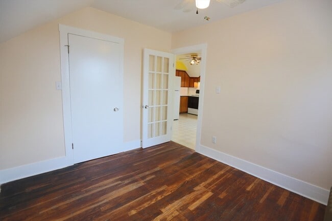 Building Photo - 134 Baldwin St