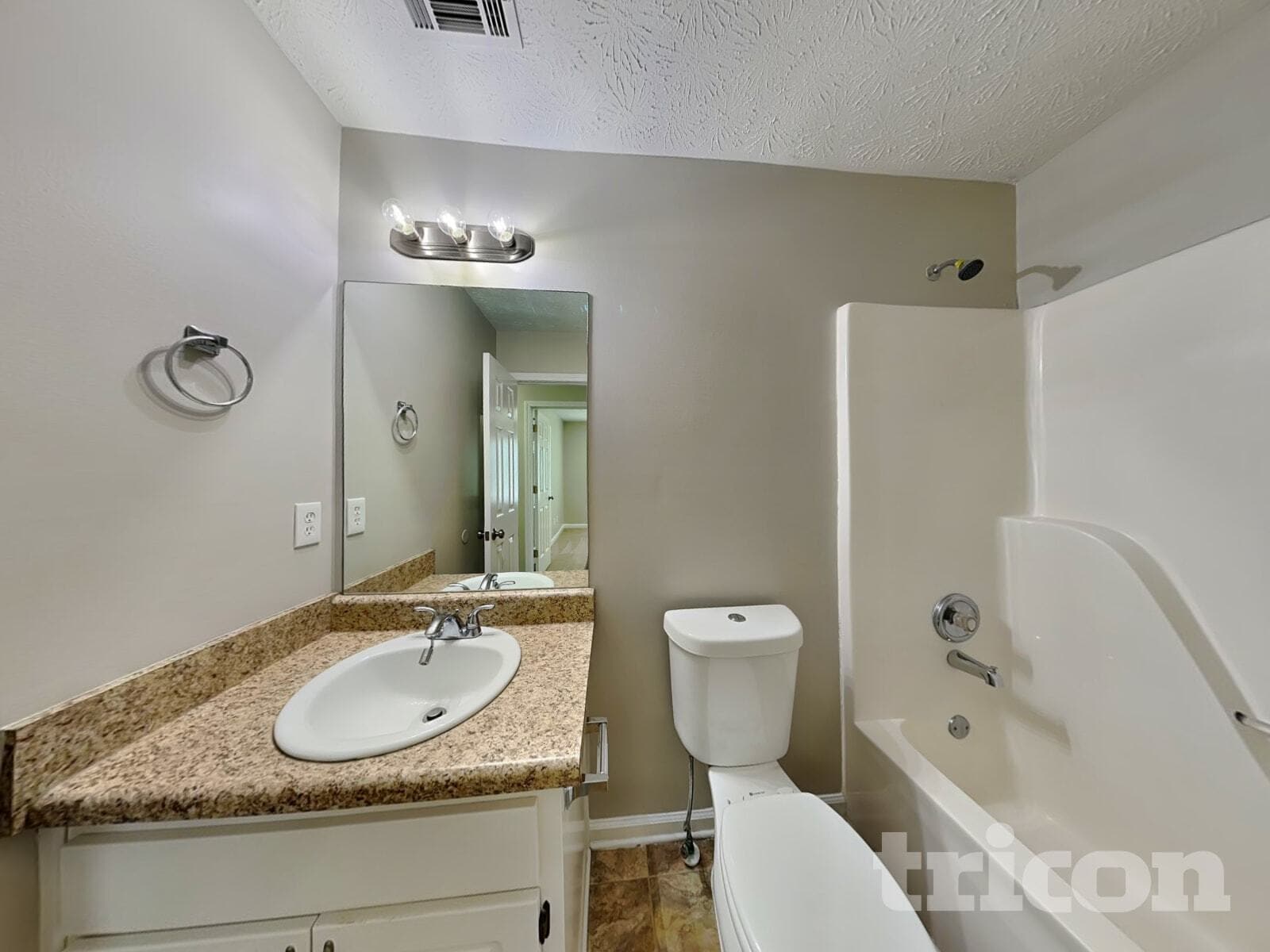 Building Photo - 760 Country Lake Ct