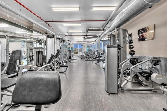 Building Photo - 3029 NE 188th St