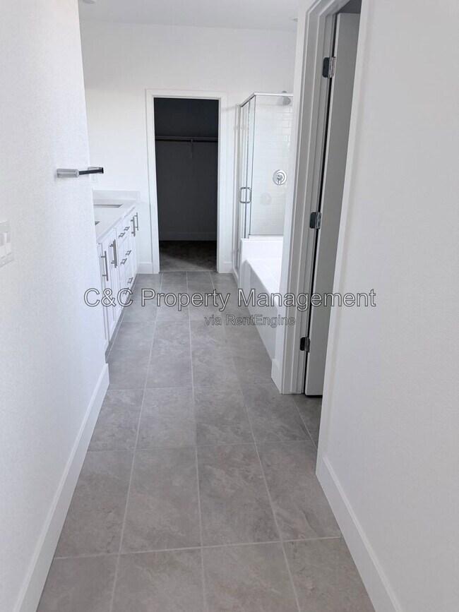 Building Photo - 333 Teton Ranch Wy