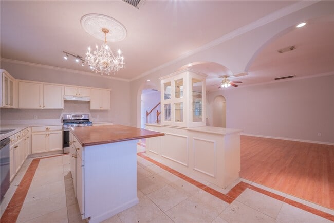 Building Photo - 9414 Lerin Ln