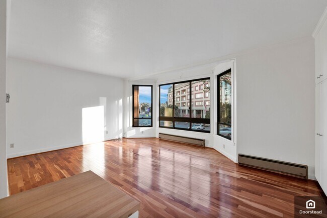 Building Photo - 2420 Geary Blvd