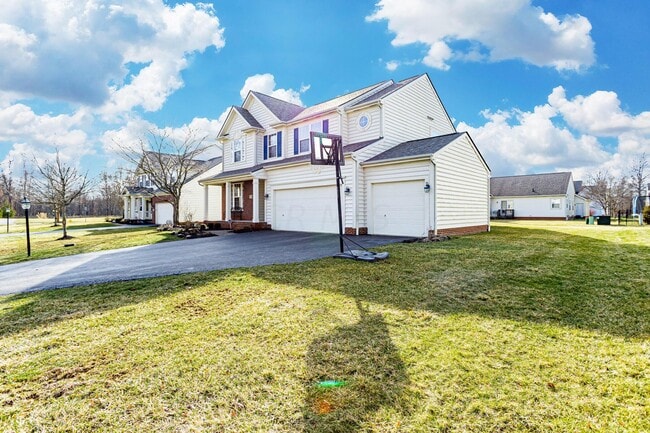 Building Photo - 5830 Prospect Ln