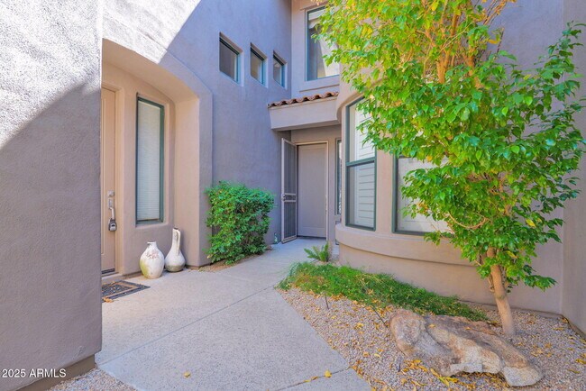 Building Photo - 19550 N Grayhawk Dr