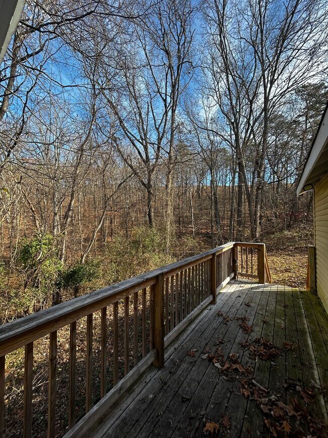 Building Photo - Seconds from Battlefield PKWY - 1 bed, 1 bath, newly renovated home!