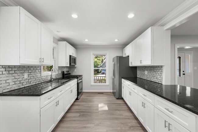 Building Photo - 3641 Meadow Creek Ln