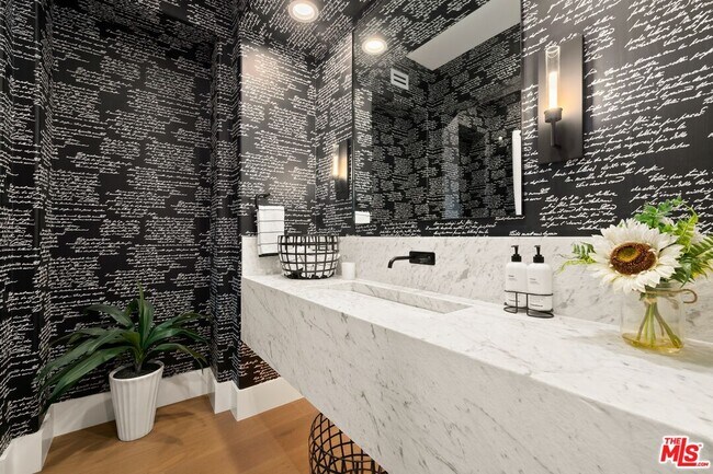 Building Photo - 29462 Malibu View Ct