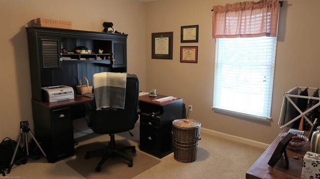 Building Photo - 3 Bedroom 2.5 Home in Christiansburg!