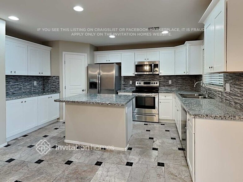 Building Photo - 29117 N Yellow Bee Dr