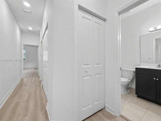 Building Photo - 11296 SW 254th Terrace