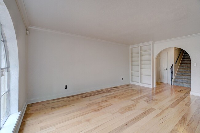 Building Photo - Ask About Our Half Off Special!!  Spacious...