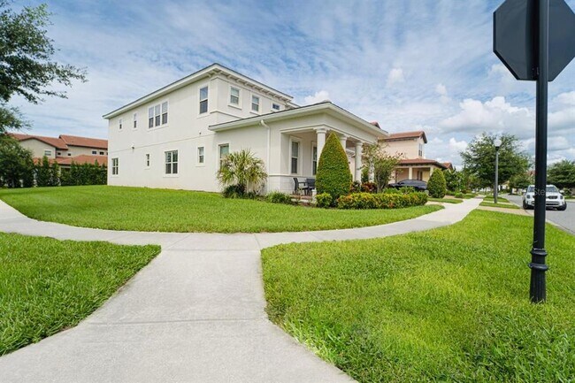 Building Photo - 15161 Canoe Pl