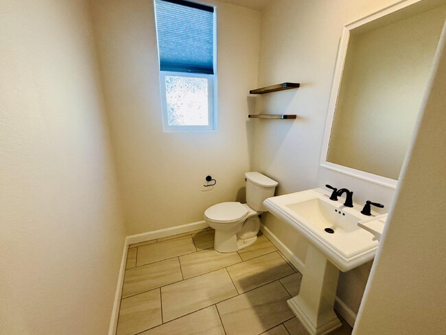 Building Photo - Gorgeous 3 bd, 4 ba Townhome in 55+ Community