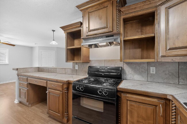 Building Photo - Charming 3-Bed Near TCU