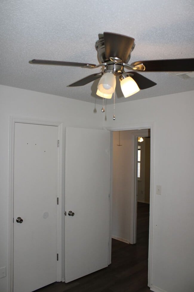 Building Photo - 3 Bedroom 2 Bath In Hephzibah!