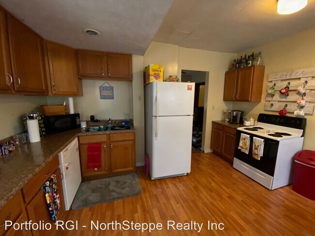 Building Photo - 4 br, 2 bath Apartment - 48 W Norwich Ave