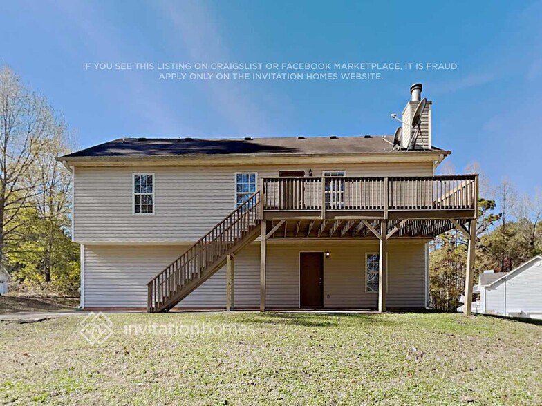 Building Photo - 70 Eastwood Forest