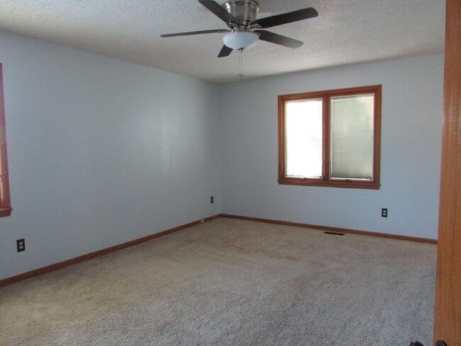 Building Photo - 4616 Farmstead St