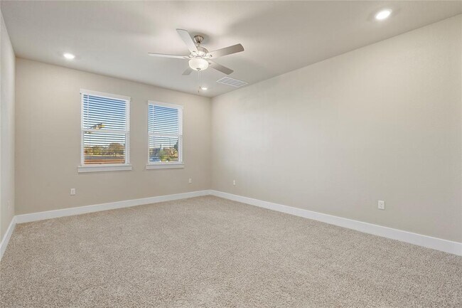 Building Photo - 15701 Oglethorpe Dr