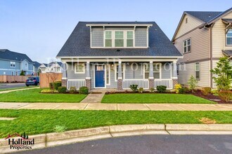 Building Photo - Beautiful Corner-Lot Home in South Hillsboro