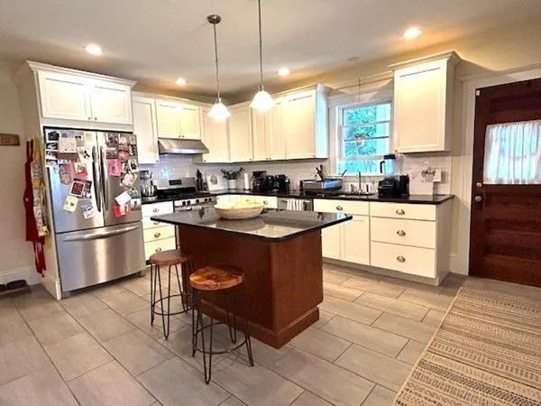 Building Photo - 35 Oakland Rd