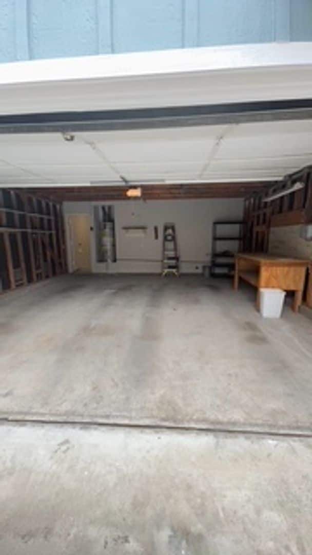 Building Photo - 2 Bedroom 2 Bathroom Condo Living in Great Community Located At West Village Of Singing Hills HOA.