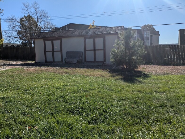 Storage Shed - 3717 Indianpipe Cir