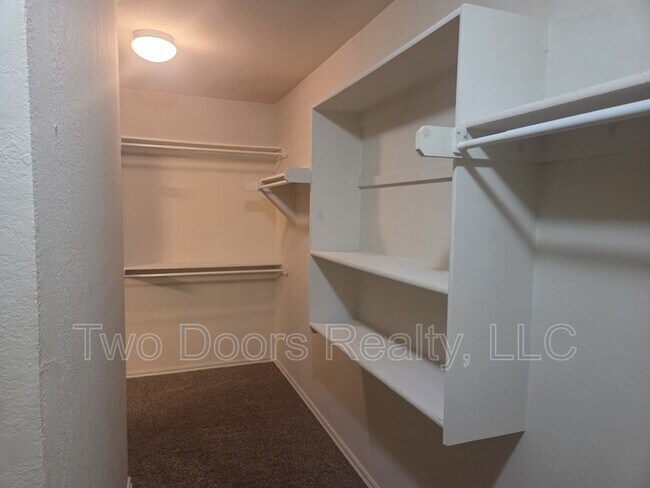 Building Photo - 5113 SE 80th St