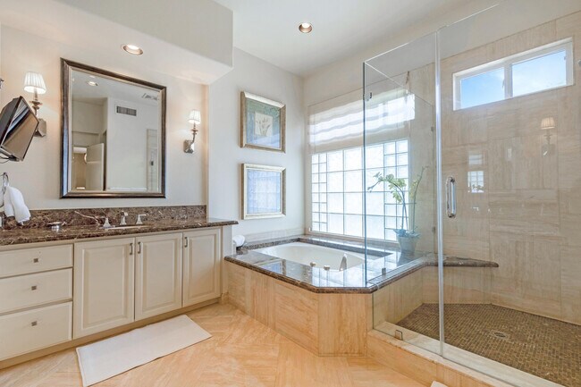 Building Photo - 761 Dove Run Cir