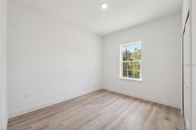 Building Photo - 3072 SW 168th Loop