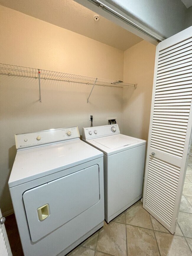 Building Photo - Beautiful first floor condo in Ocean Point...