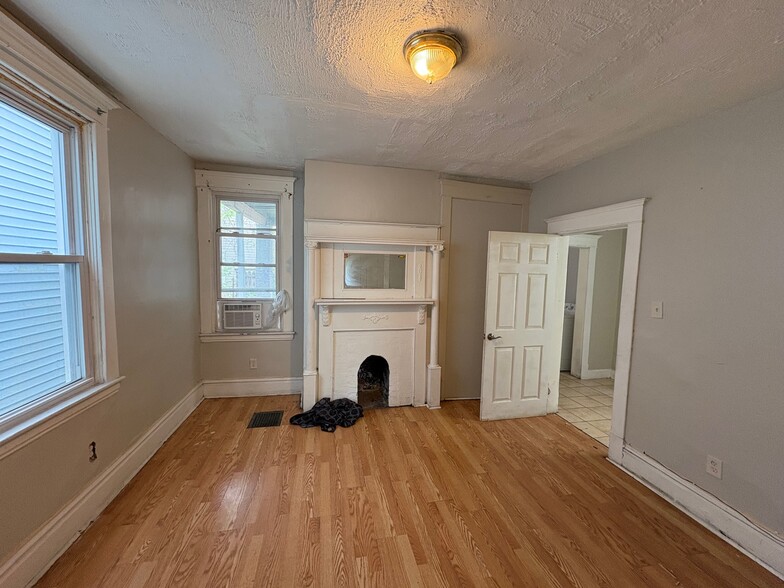 Primary Photo - 207 Dunseith St