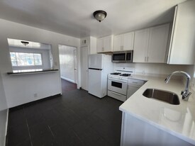 Building Photo - 4300 Market St
