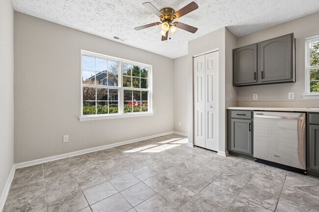 Building Photo - Welcoming 4-bed, 2.5-bath home in Durham offers thoughtful touches throughout.