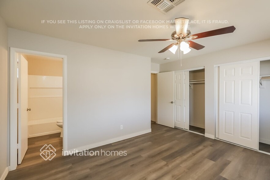 Building Photo - 8647 W Mariposa Dr