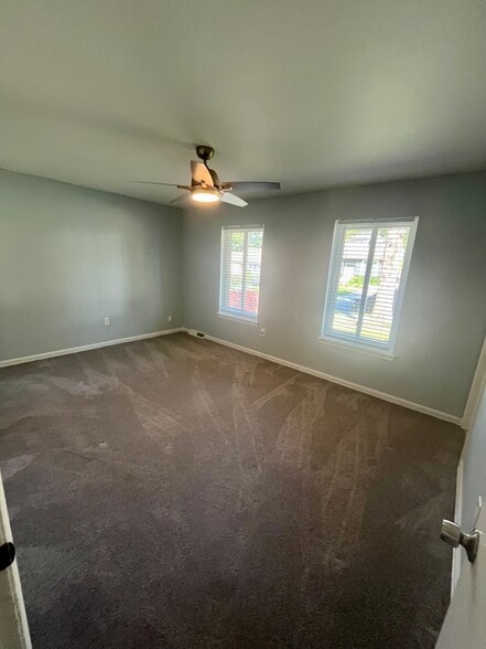 Master bedroom - 13202 Wilton Oaks Dr