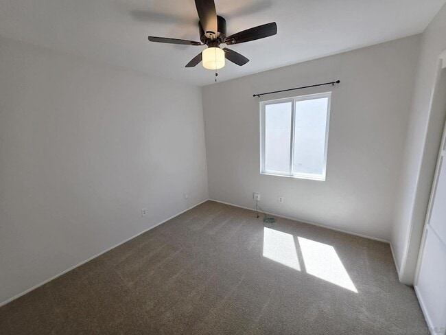 Building Photo - 4907 Iroquois Ave