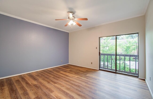 Building Photo - 11711 Memorial Dr