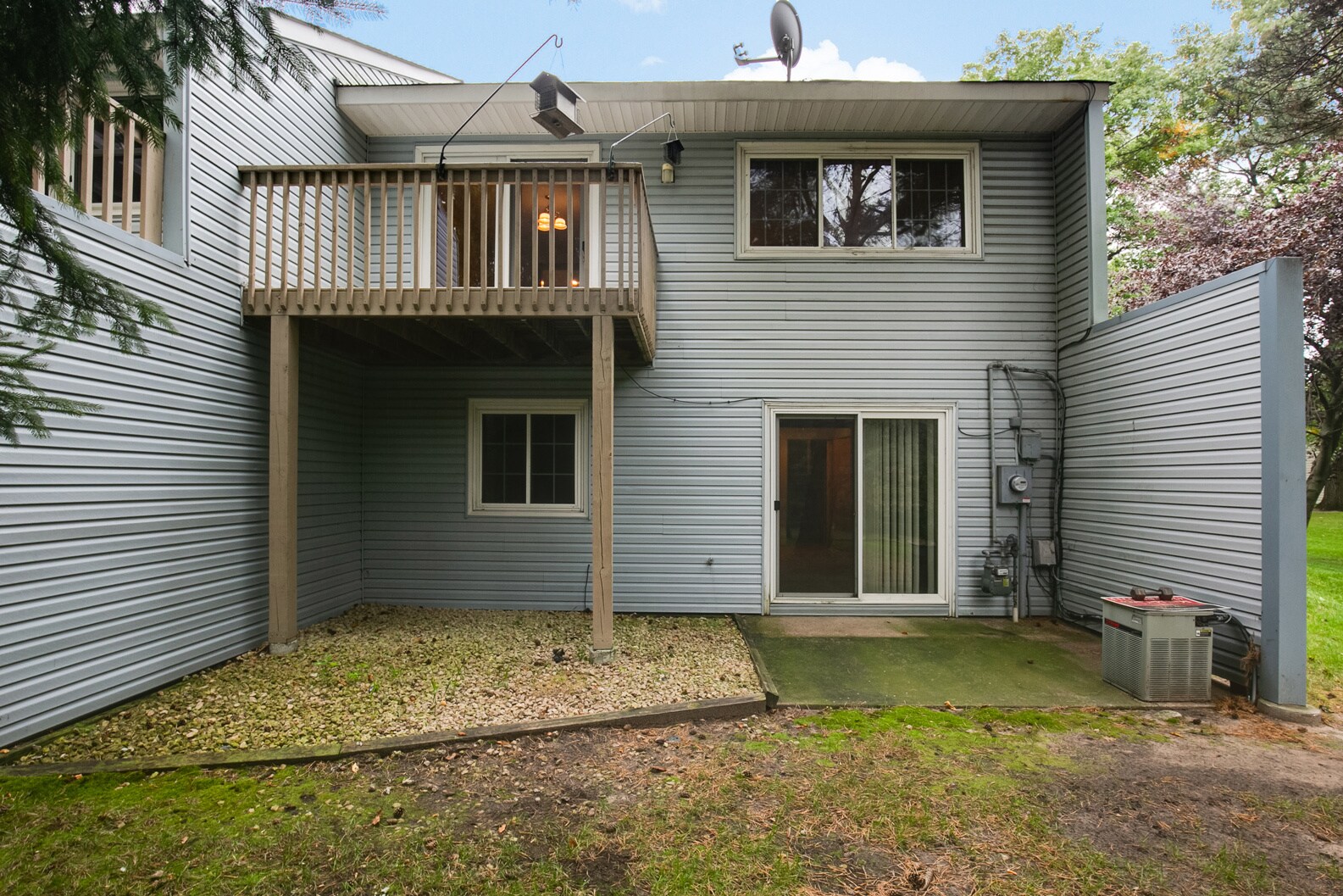 Building Photo - 12115 Drake St NW