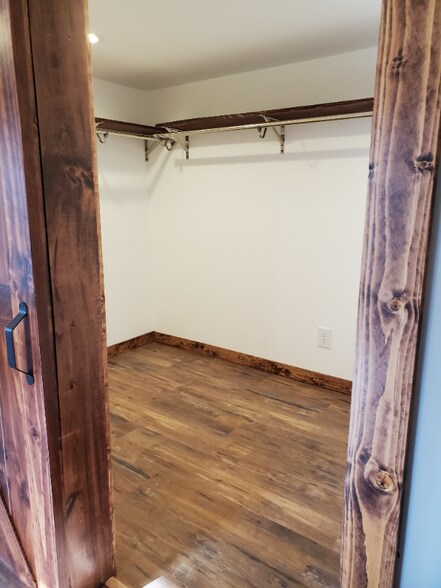 Building Photo - 195 E 2nd St