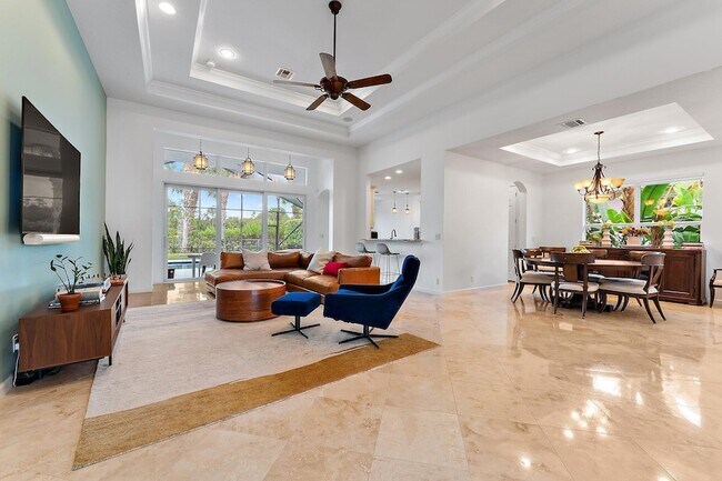 Building Photo - 236 Carina Dr